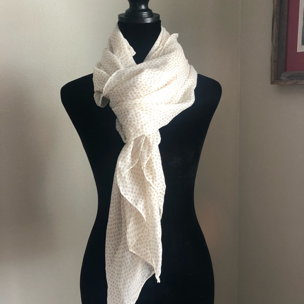 Scarf - Picture 2 of 3